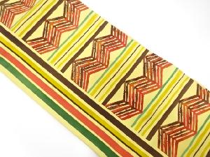 縞に幾何学模様　名古屋帯